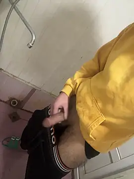 Snapshot of djtimka chatting on 03.04.26 djtimka online show from 03.04.26