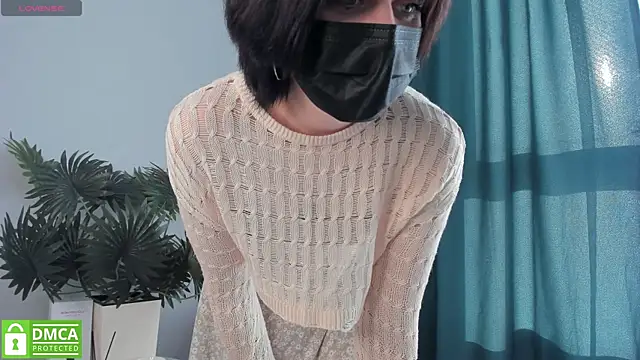 Emmi Flowers online show from 09.19.25