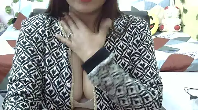 Snapshot of Bold_Pooja chatting on 01.17.25 Bold Pooja online show from 01.17.25