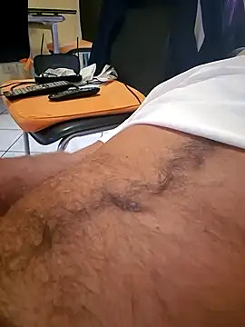 1talianBeutifulCock online show from 10.13.25