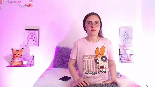 Snapshot of centaurigirl chatting on 12.03.24 centaurigirl online show from 12.03.24