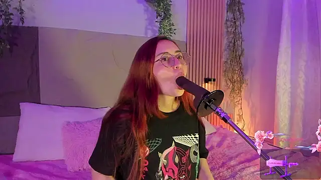 centaurigirl online show from 02.16.26