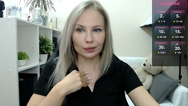 Sunny bunny6 online show from 10.20.25