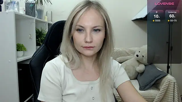 Sunny bunny6 online show from 10.24.25