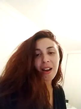 Snapshot of maipilu chatting on 02.18.25 maipilu online show from 02.18.25