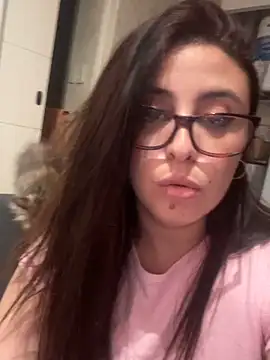 Snapshot of maipilu chatting on 10.25.25 maipilu online show from 10.25.25