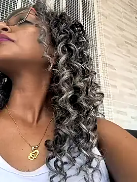 Amaliu  online show from 02.26.25