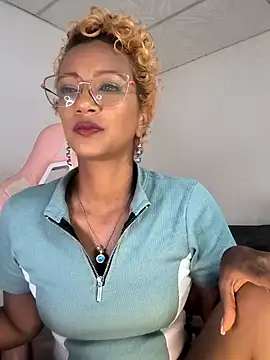 Amaliu  online show from 10.02.25