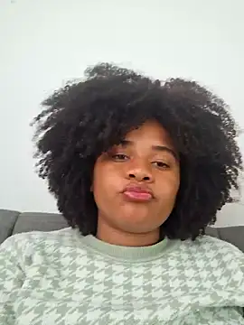 DANIELA MICHEL online show from 02.06.25