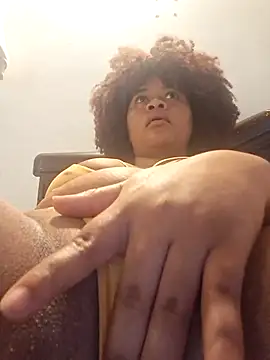 DANIELA MICHEL online show from 11.12.25