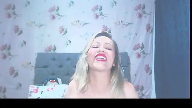 Paris Squirt  online show from 09.27.25