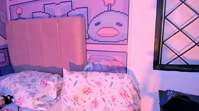 Snapshot of _18alice chatting on 12.02.24 18alice online show from 12.02.24