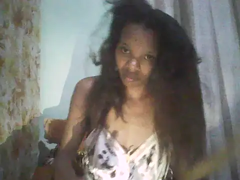 Snapshot of Antsoalie chatting on 10.03.25 Antsoalie online show from 10.03.25