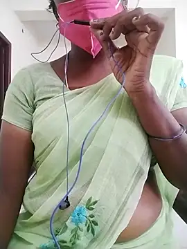 Snapshot of Preethytamilsexy chatting on 11.17.25 Preethytamilsexy online show from 11.17.25