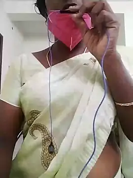 Snapshot of Preethytamilsexy chatting on 11.24.25 Preethytamilsexy online show from 11.24.25