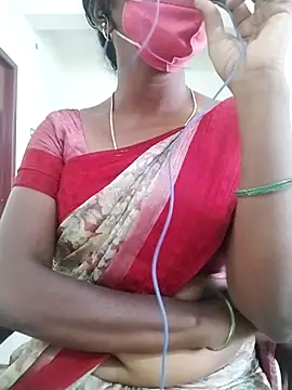 Snapshot of Preethytamilsexy chatting on 12.21.25 Preethytamilsexy online show from 12.21.25