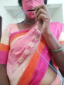 Snapshot of Preethytamilsexy chatting on 01.11.26 Preethytamilsexy online show from 01.11.26