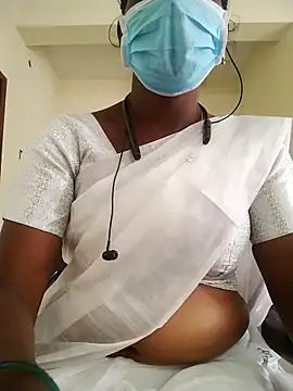 Snapshot of Preethytamilsexy chatting on 02.15.26 Preethytamilsexy online show from 02.15.26