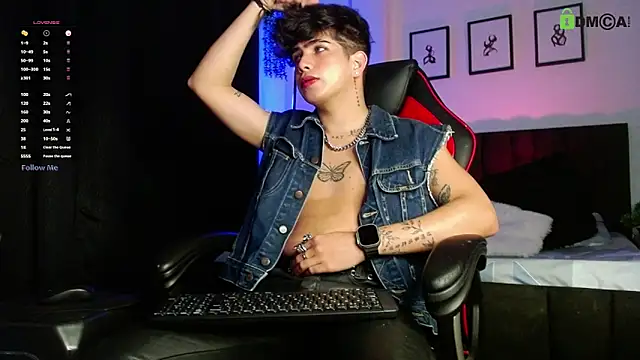 Snapshot of LyleBennett_ chatting on 03.20.26 LyleBennett online show from 03.20.26