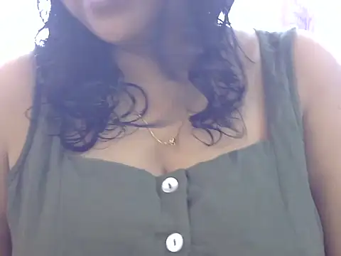 Riya riyaa online show from 02.14.25