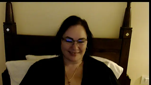 Nora Star online show from 02.02.26