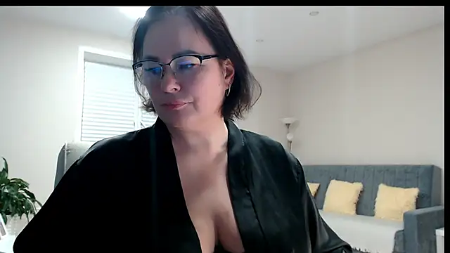 Nora Star online show from 03.30.26