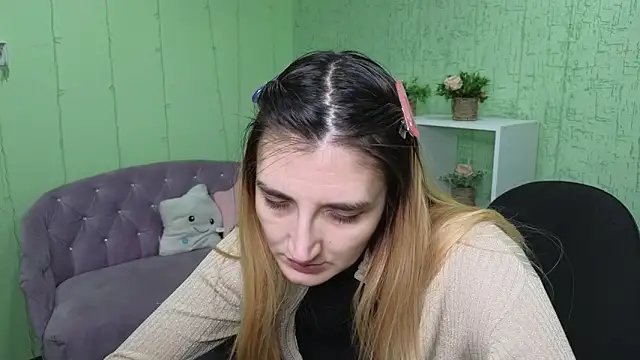 Nika Kitten online show from 12.18.25