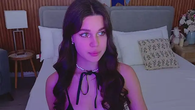 RihannaRose online show from 09.29.25