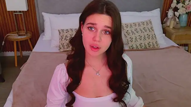 RihannaRose online show from 10.06.25