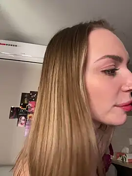 Snapshot of AnetGrey2 chatting on 12.13.24 AnetGrey2 online show from 12.13.24