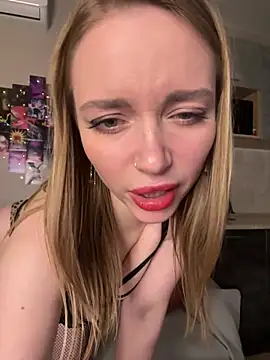 Snapshot of AnetGrey2 chatting on 12.27.24 AnetGrey2 online show from 12.27.24