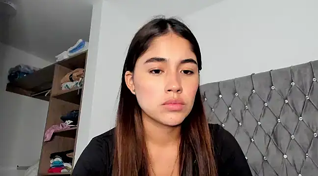 AriaMontgomery online show from 12.14.24