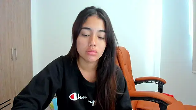 AriaMontgomery online show from 02.28.25