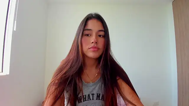 AriaMontgomery online show from 10.18.25