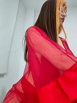 Snapshot of little_mavi chatting on 10.02.25 little mavi online show from 10.02.25