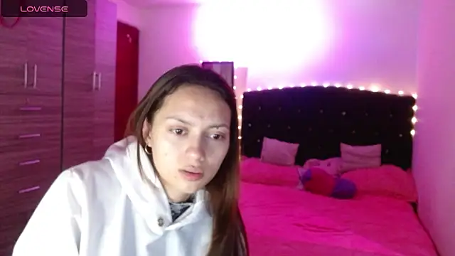 holy juli online show from 10.17.25