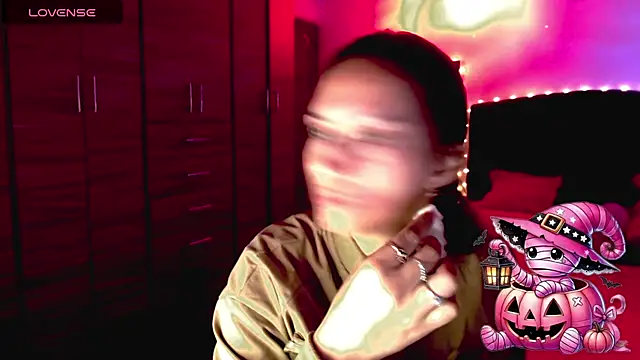 holy juli online show from 10.24.25