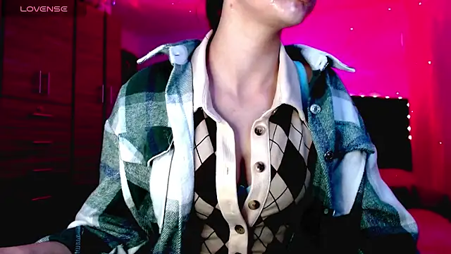 holy juli online show from 11.23.25