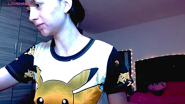 holy juli online show from 12.23.25