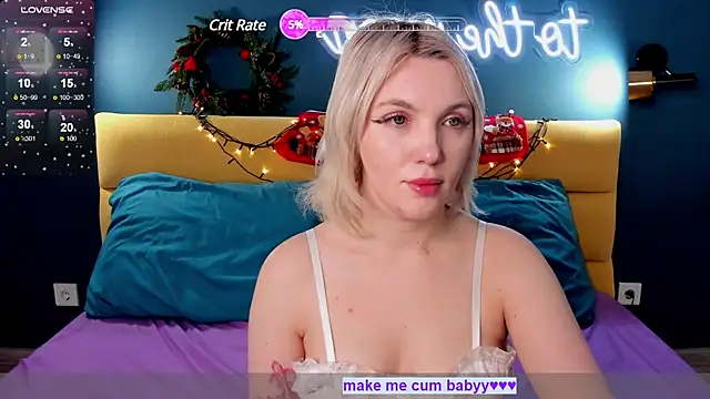 Snapshot of Fluffy_Monica chatting on 12.13.24 Fluffy Monica online show from 12.13.24