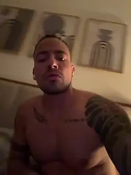 Kaueleon online show from 03.16.25