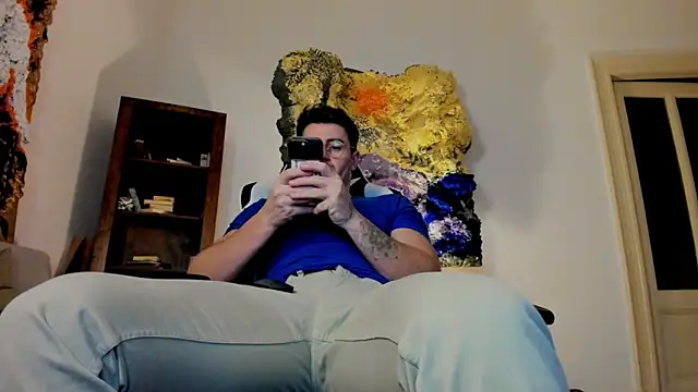 JulianDylan online show from 01.14.25