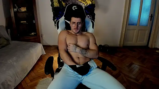 JulianDylan online show from 01.20.25