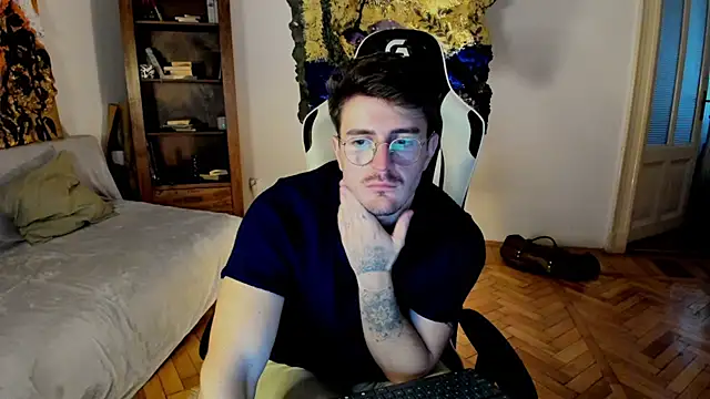 JulianDylan online show from 01.21.25