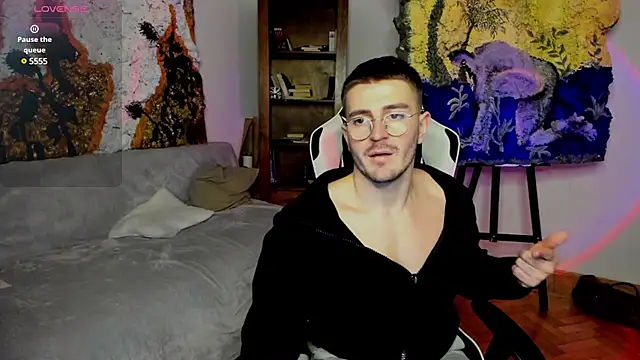 JulianDylan online show from 01.26.25
