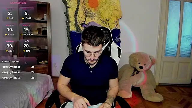 JulianDylan online show from 02.06.25