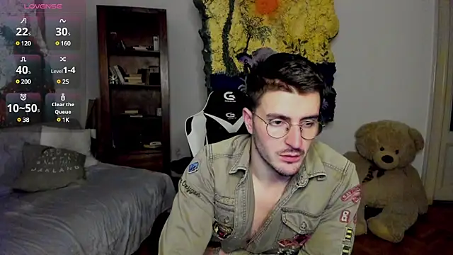JulianDylan online show from 02.08.25