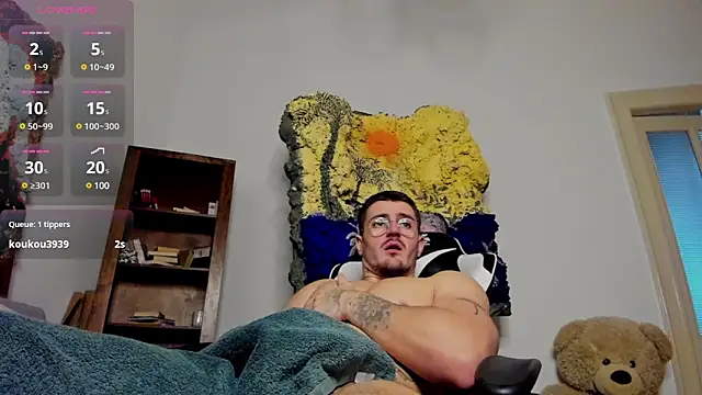 JulianDylan online show from 02.08.25