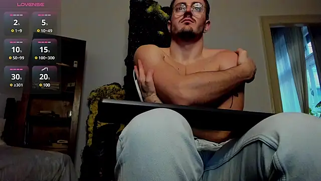 JulianDylan online show from 02.11.25