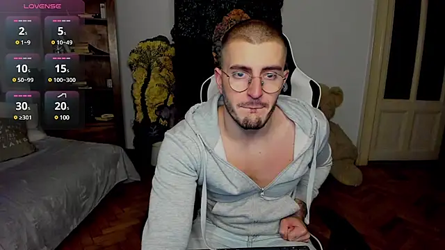 JulianDylan online show from 02.19.25